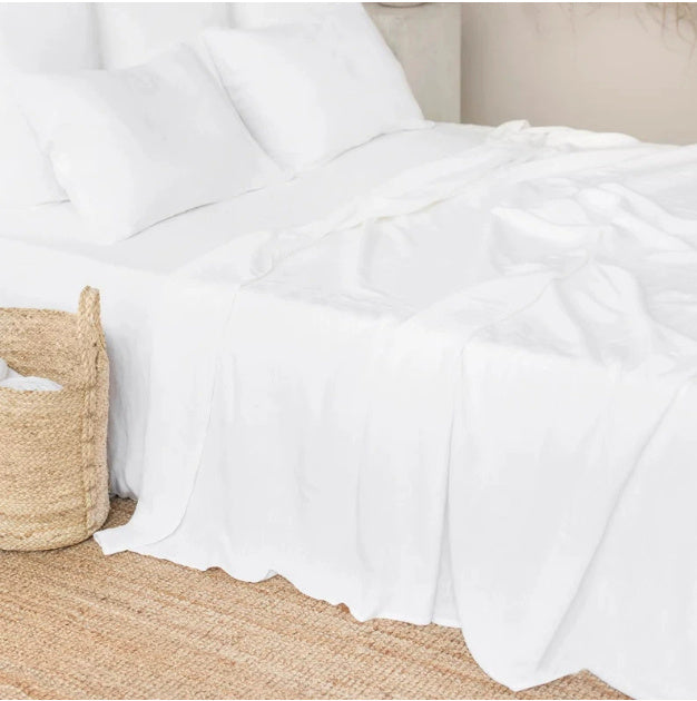 Civetta™ Elegant Linen Bed Sheet – Solid Color Comfort